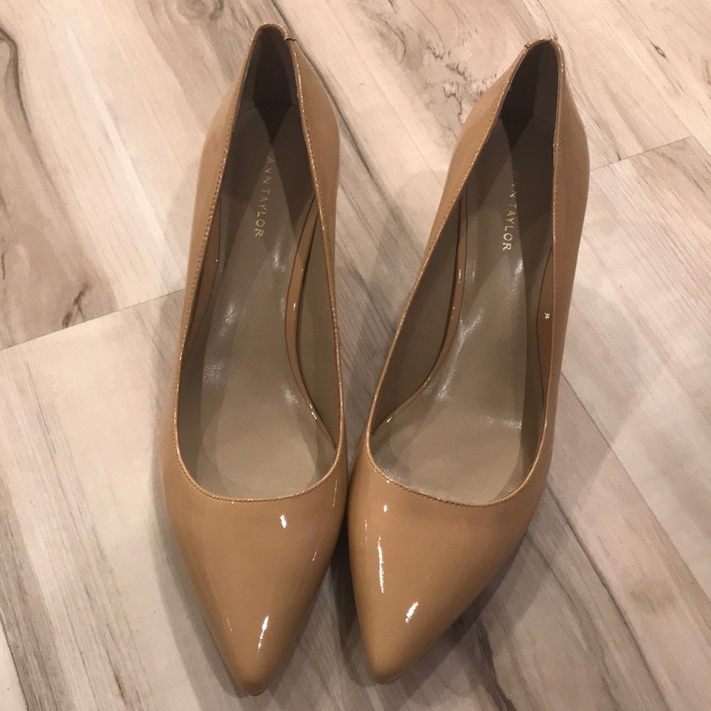 Ann Taylor Eryn Pumps